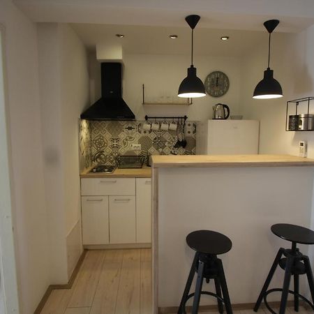 La Paloma Blanca Apartment Тузла Екстериор снимка