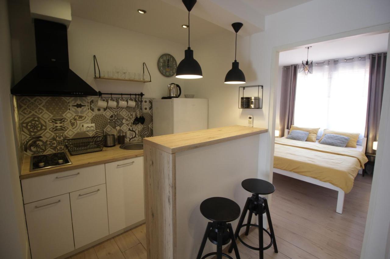 La Paloma Blanca Apartment Тузла Екстериор снимка