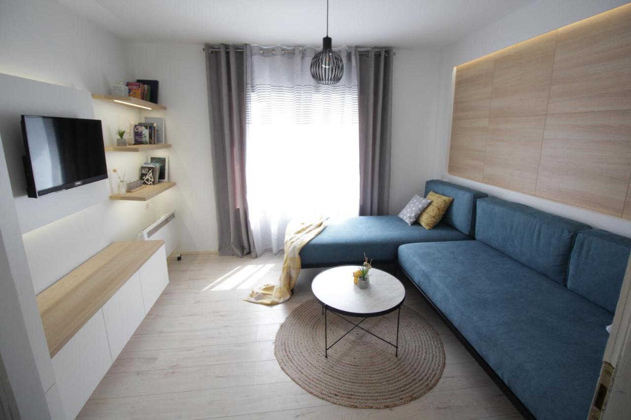 La Paloma Blanca Apartment Тузла Екстериор снимка