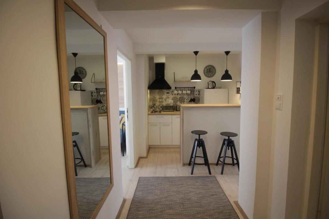 La Paloma Blanca Apartment Тузла Екстериор снимка