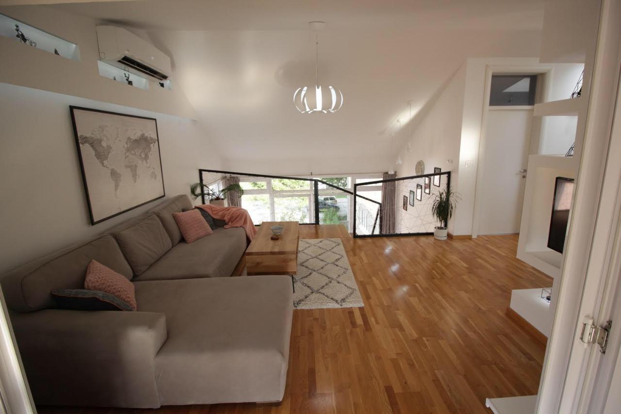 La Paloma Blanca Apartment Тузла Екстериор снимка